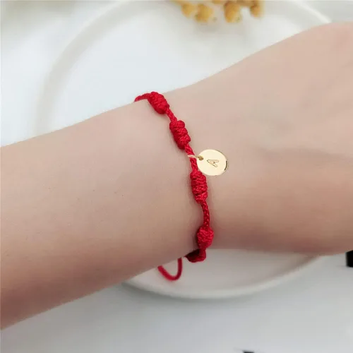 Vista 3 de Pulsera de letras iniciales trenzadas con 7 nudos, moneda, pulsera con nombre personalizado para mujeres y hombres, regalo de cumpleaños