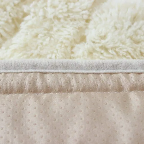 Vista 4 de SVIO-SOFACOVER Alfombrillas antideslizantes para sofá, de piel sintética, color blanco crema y blanco, fundas para sofá, muebles para el hogar, una