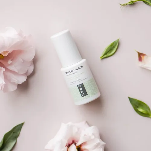 Vista 7 de NENA Skincare Mineral Serum - Suero de vitamina C con ácido hialurónico - Loción facial para hidratación profunda, firmeza y elasticidad - Todo tipo