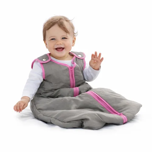 Vista 11 de Saco de dormir para bebé, nido para dormir de Baby Deedee, Rosa (Candy Pink) Patented shoulder snaps and full-length zipper help make dressing and