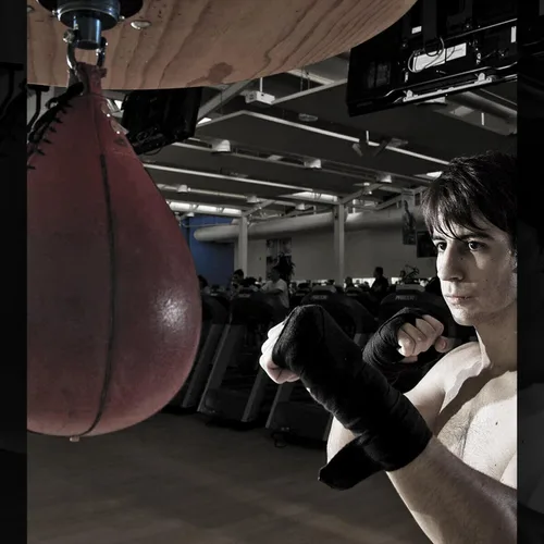Vista 7 de CLETO REYES Plataforma de cuero de perforación bolsa de velocidad para boxeo, MMA, Muay Thai, equipo de entrenamiento Negro