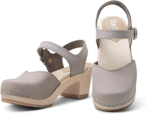 Vista 2 de Zueco suizo de madera, hecha a mano, para mujer de Sandgrens Milan