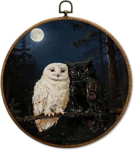 Vista 11 de JUIOEIU Decoración de pared redonda de búho de hongo con núcleo de cabaña, impresiones en lienzo enmarcadas con diseño de búho lluvioso oscuro