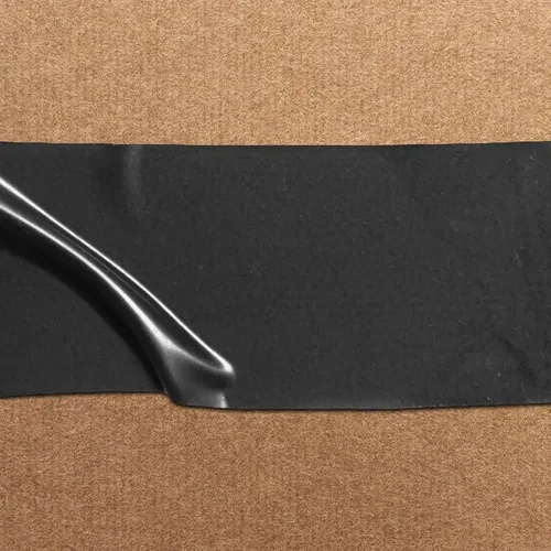 Vista 4 de TapePlus Cinta eléctrica de vinilo - Cinta impermeable para protección de cables - Adhesivo de vinilo ancho para marcado de pisos - Adhesivo