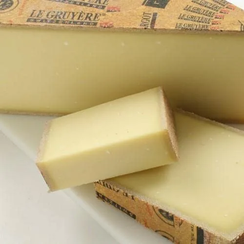 Vista 5 de Igourmets Favorite 4 muestras de queso gourmet en caja de regalo Este muestreo de cuatro quesos fue creado pensando en el paladar del sabor de todos