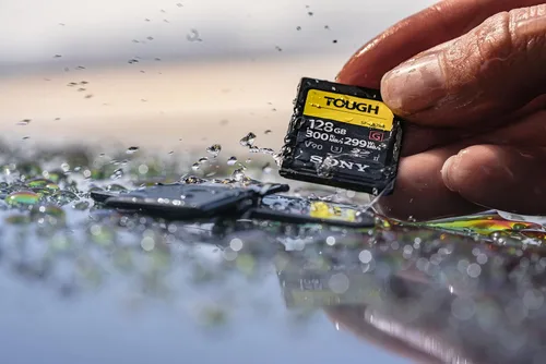 Vista 3 de Sony Tarjeta de memoria Tough G Series SDXC UHS-II de 256 GB