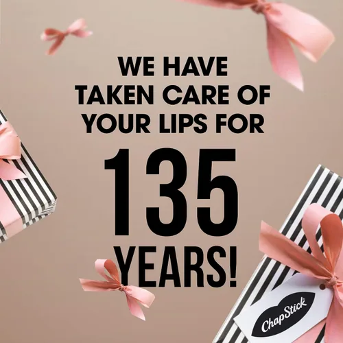 Vista 3 de ChapStick Hidratante de labios, fresa clásica, paquetes de 3 (12 juegos/36 tubos) – Bálsamo labial a granel, afrutado y dulce, 0.15 oz Ea
