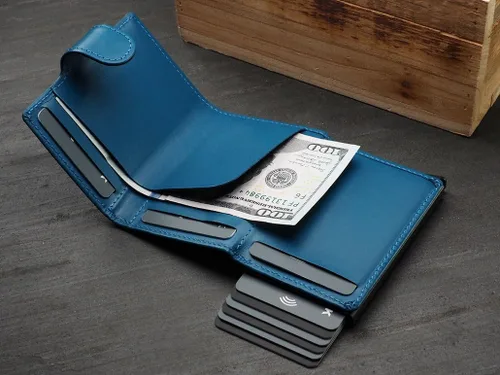 Vista 4 de PULARYS Mini Wallet SOLO- Credit Card Holder Made of Italian Leather - RFID blocking - Up to 9 Card Slots - Coin Pocket - For Men and Women