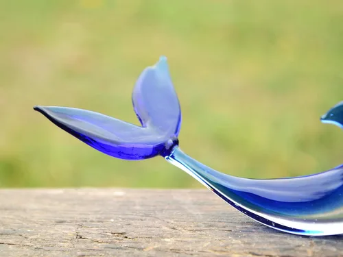 Vista 3 de Figura de delfín de cristal azul de 5 pulgadas, miniatura soplada a mano estilo Murano, adorno de animales marinos para tanque de acuario, estante