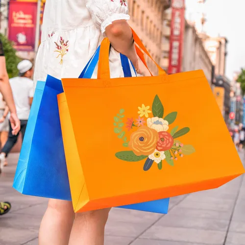 Vista 3 de SPERPAND 30 bolsas grandes de golosinas con pañuelos, bolsa de regalo reutilizable no tejida de 15.7 pulgadas con asas para cumpleaños de niños