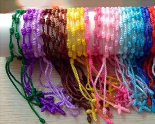 Vista 7 de YouU - Juego de 5 pulseras de rosario hechas a mano, diseño de cruz
