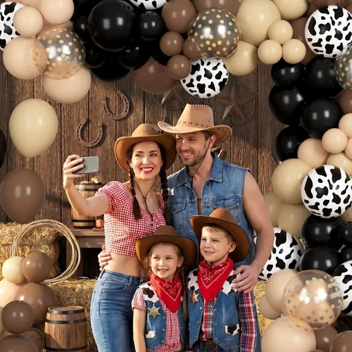 Vista 5 de Kit de Arco de Guirnalda de Globos de Vaquero Occidental de 170 Piezas, Globos de Confeti Negro y Marrón con Estampado de Vaca para Granja