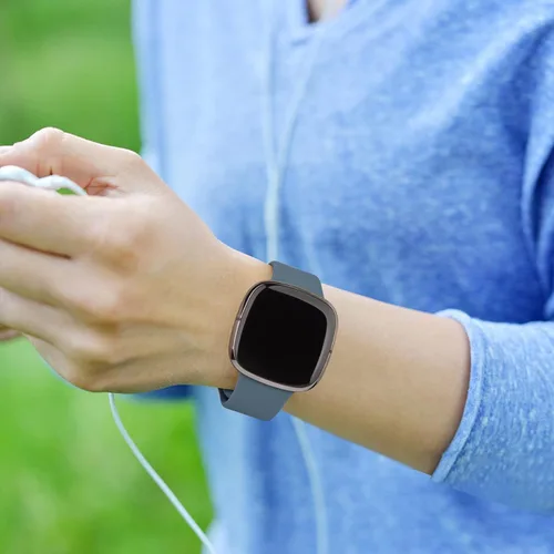 Vista 6 de Vancle Correas de repuesto de silicona suave compatibles con relojes inteligentes Fitbit Versa 4/3 y Sense 2 para hombres y mujeres