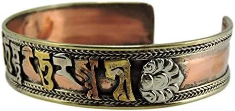 Vista 4 de Pulsera de yoga tibetana hecha a mano con tres metales