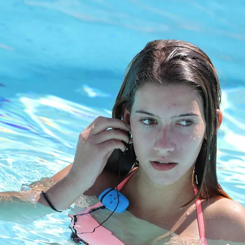 Vista 4 de Reproductor de MP3 impermeable para natación, auriculares subacuáticos con cable corto, MP3 impermeable natación bajo el agua 9.8 ft, función