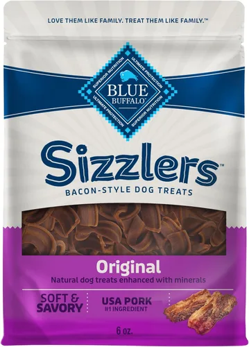 Vista 14 de Blue Buffalo Sizzlers Golosinas para perros estilo tocino con cerdo real de Estados Unidos, sabor cheddar, bolsa de 15 onzas