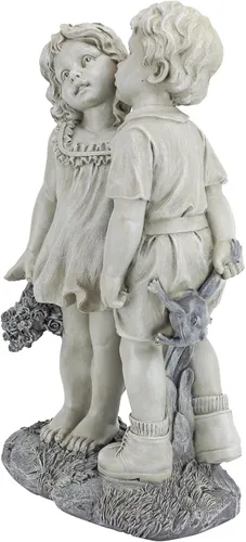 Vista 4 de Jóvenes novios: estatua de jardín de niños besando