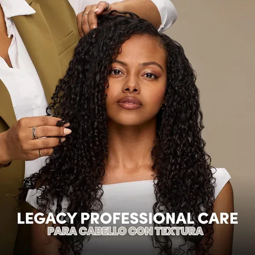 Vista 6 de Mizani Moisture Fusion - Champú aclarante suave - Limpia el cabello para eliminar la acumulación, con carbón, para cabello rizado