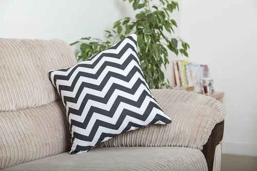 Vista 2 de Modern Homes Fundas de almohada en blanco y negro de 16 x 16 pulgadas; fundas de cojín 100% algodón para sofá y cama; fundas de cojín en blanco
