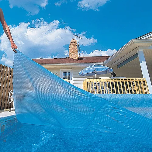 Vista 9 de Blue Wave Cubierta solar rectangular para piscina de 16 x 32 pies, color azul de 12 mil, cubierta solar para piscina sobre el suelo y piscina