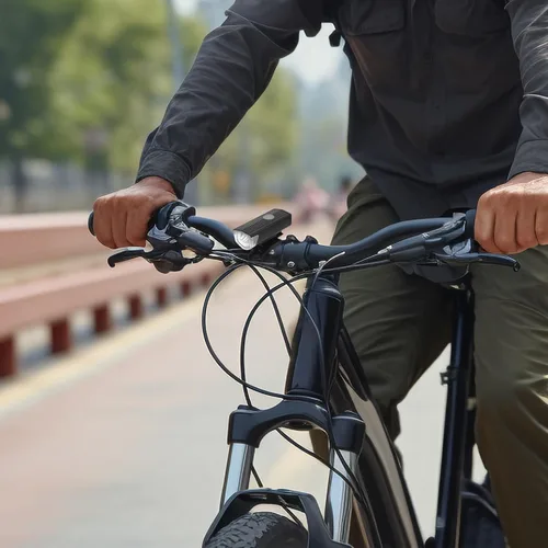 Vista 9 de FRCOLOR Juego de luces recargables para bicicleta delantera y trasera, cable USB, conjunto de faros LED de plástico y luz trasera para seguridad