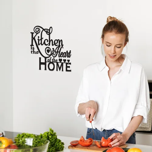 Vista 5 de Decoración de pared de cocina, moderna escultura de pared de metal negro "Kitchen is the Heart of the Home", arte de pared impermeable para cocina