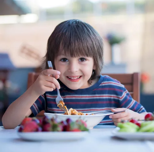 Vista 4 de Tenedores de acero inoxidable para niños de 9 piezas, cubiertos seguros para niños y niños, juego de utensilios para niños, juego de cubiertos
