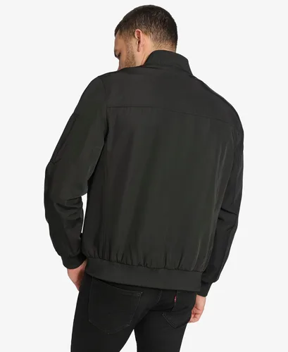 Vista 2 de Calvin Klein Chaqueta bomber ligera resistente al agua para hombre