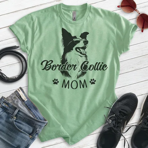 Vista 2 de EVERTREE CLOTHING Border Collie Mom T-Shirt, Unisex Women's Shirt, Border Collie Owner, Cute Dog Mom Gift
