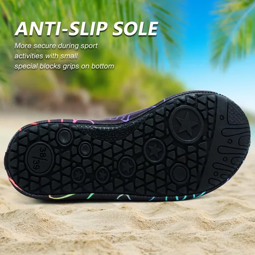 Vista 5 de Deevike Zapatos acuáticos para mujeres y hombres, estilo descalzo, de secado rápido, calcetines de agua sin cordones para playa, piscina, natación