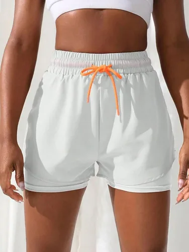 Vista 2 de YOAKUKA Pantalones cortos de entrenamiento 2 en 1 para mujer, para gimnasio, yoga, correr, ciclismo, tenis, faldas de verano