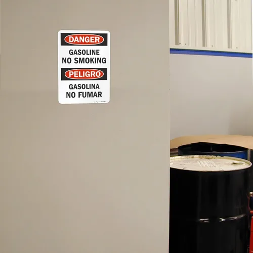Vista 6 de SmartSign Peligro - Etiqueta adhesiva OSHA de 3 mil laminada de poliéster adhesivo laminado de 3 mil, 10 x 7 pulgadas - Peligro - Gasolina No Fumar
