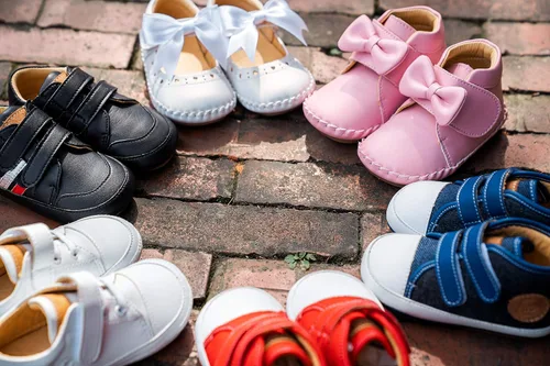Vista 5 de KARUBI Zapatos de bebé Niñas Niños Niño Antideslizante y Casual Zapatilla para primeros caminantes Hecho en Taiwán