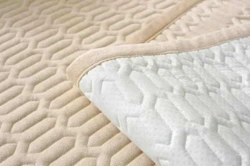 Vista 4 de Funda de sofá para perros de 1, 2, 3, 4, lavable a máquina, protector de muebles de terciopelo acolchado de color, color beige, funda de almohada