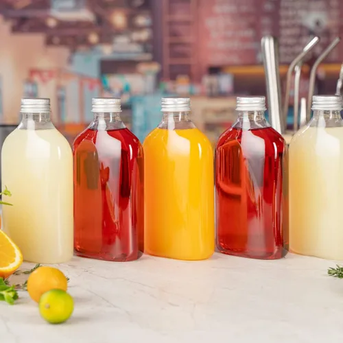 Vista 3 de Restaurantware Bottle Tek - Botellas de licor de 10 onzas, 100 botellas de plástico vacías, desechables con tapas de aluminio, botella de plástico
