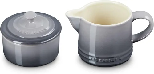 Vista 7 de Le Creuset Stoneware Signature, Artichaut Cream & Sugar Set, Crema: 10.1 fl oz, Azúcar: 8oz