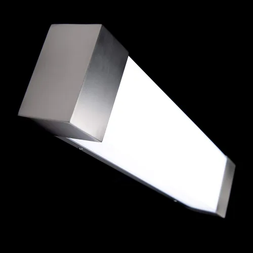 Vista 4 de Darcy - Lámpara LED de pared o tocador de baño de 24 pulgadas, 3000 K, en níquel cepillado