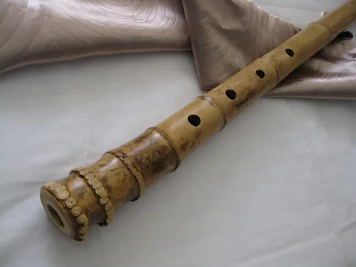 Vista 8 de 1.8 Zen Shakuhachi. Instrumento pentatónico. w. Boquilla de bambú natural y extremo de raíz.