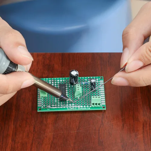 Vista 8 de Kit de placas de circuito PCB para prototipos de placa PCB de 40 piezas 5 tamaños universales perforados perforados placas de circuitos impresos