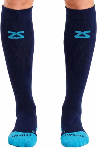 Vista 10 de Calcetines de compresión Tech+ de Zensah para correr