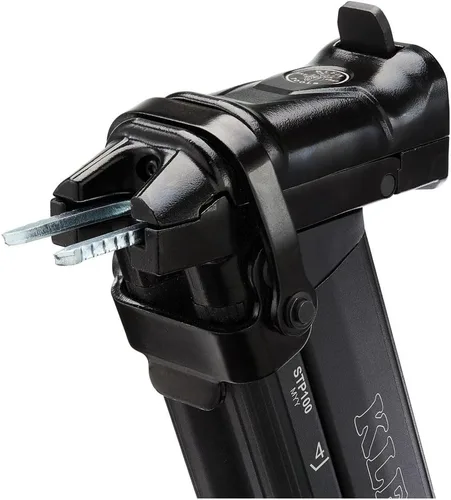 Vista 12 de Klein Tools STP100 - Arrancador de grapas resistente para aplicaciones de utilidad, tiene capacidad para 35-40 grapas, uso con grapas Klein Tools