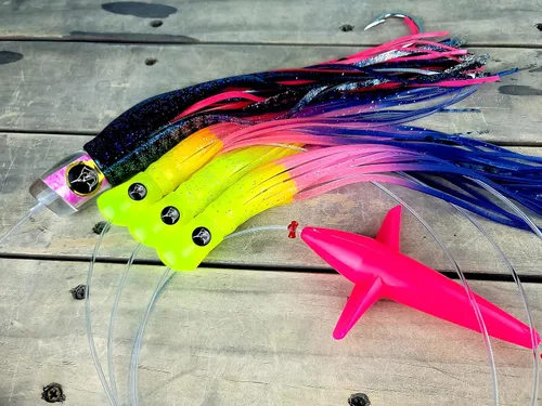 Vista 7 de Lobo Lures # 202 Bigeye - Cadena híbrida de margarita híbrida con diseño de atún de caramelo UV pelágico