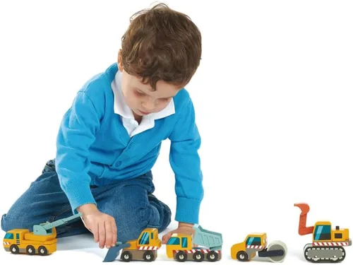 Vista 5 de Tender Leaf Toys - Sitio de construcción - Cuatro vehículos pesados con camión grúa, rodillo de carretera, camión volquete y cargador frontal