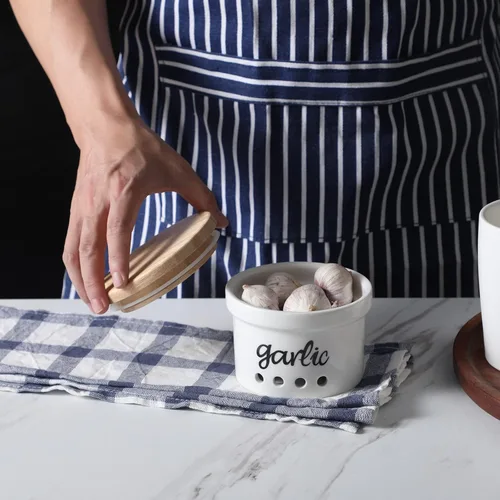 Vista 6 de Garlic Keeper con tapa, recipiente de cerámica para encimera, decoración de cocina de granja