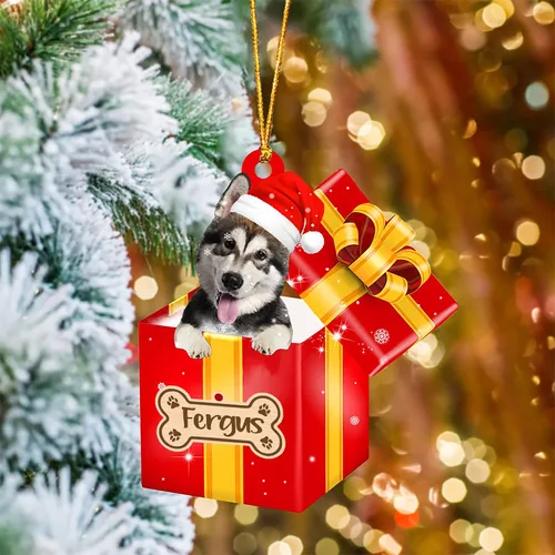 Vista 16 de Adorno de Navidad personalizado de Akita Inu, nombre personalizado Akita Inu para árbol de Navidad, en caja de regalo roja