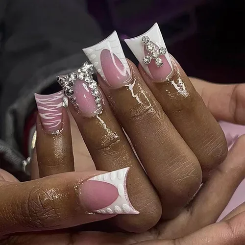 Vista 17 de 24 uñas postizas cuadradas a presión, cortas, bonitas, florales, acrílicas, con diseños de flores de arcoíris, uñas reutilizables con pegamento