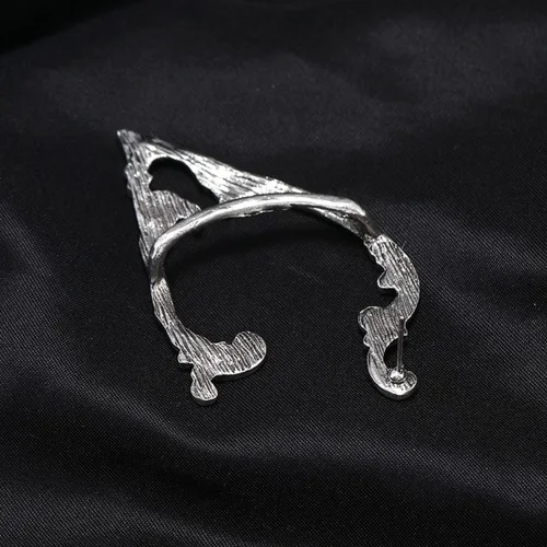 Vista 5 de Caiyao 2 pendientes góticos para orejas de duendes de cartílago, trepador, retro, plateados, negros, punk, hip hop, regalo para mujer, Metal, Sin