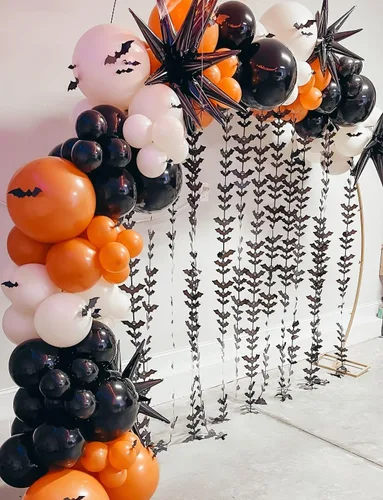 Vista 7 de Kit de arco de guirnalda de globos de Halloween, 116 piezas de arco de globos naranja y negro blanco, globos de papel de aluminio con estrella