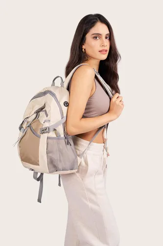 Vista 9 de Mochila de senderismo para mujeres y hombres de 20 litros con bolsillo extraíble para teléfono, mochila de viaje ligera pequeña mochila
