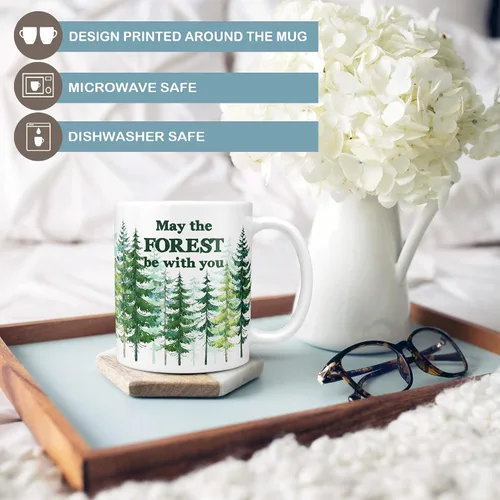 Vista 2 de Taza con texto en inglés «May the Forest Be With You» – Taza de café divertida para amantes de la naturaleza para excursionistas, campistas